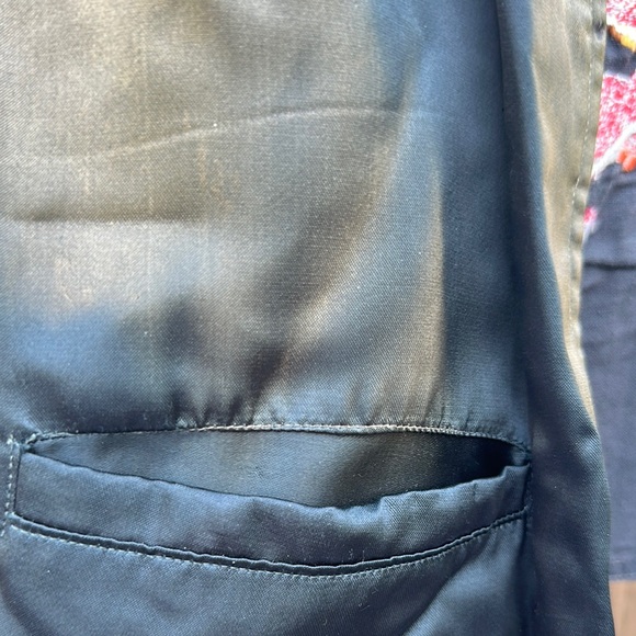 Black Vest with Red Dragon Embroidery Vintage - Picture 8 of 8